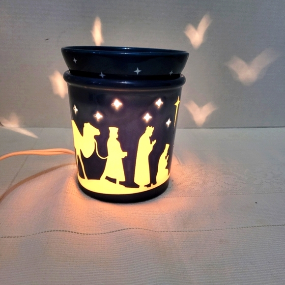Scentsy Silent Night Full Size Wax Warmer - Picture 7 of 8